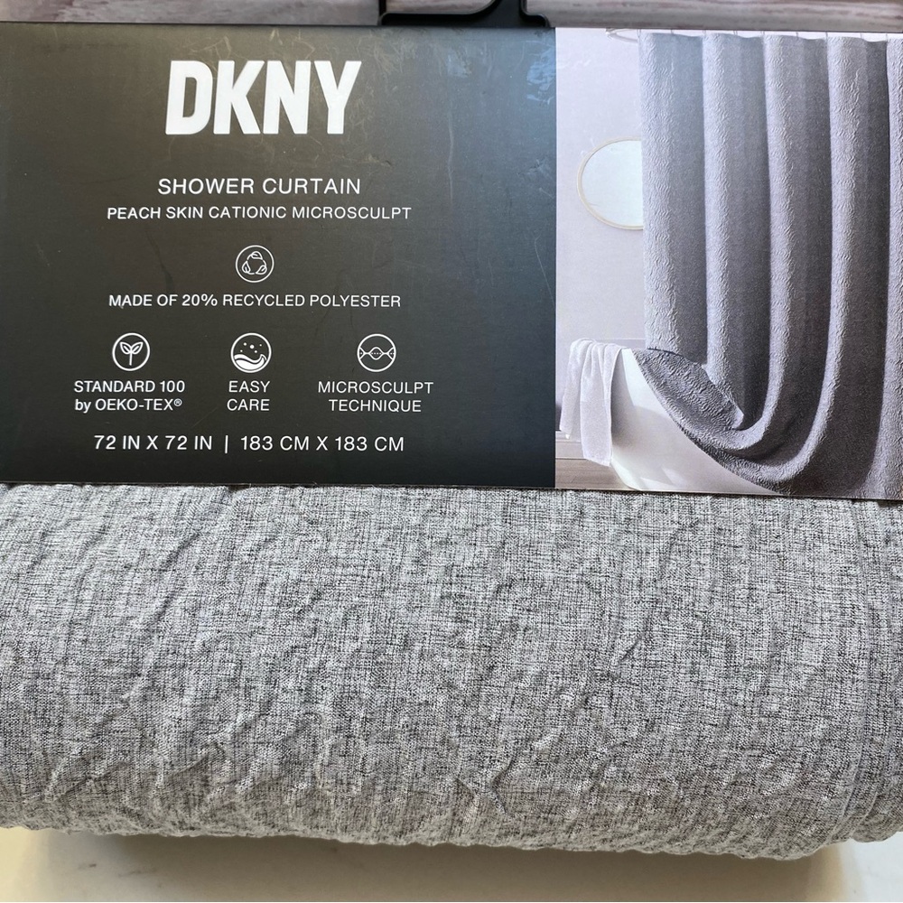 DKNY   🚿 ❤️Peach Skin Cationic microsculpt Oeko-Tex Shower Curtain 72x72 New